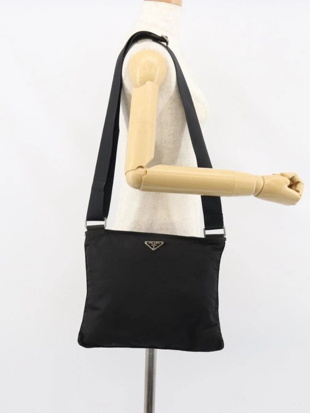 PRADA Shoulder Bag Nylon Black Silver Auth 156927 - Picture 15 of 16